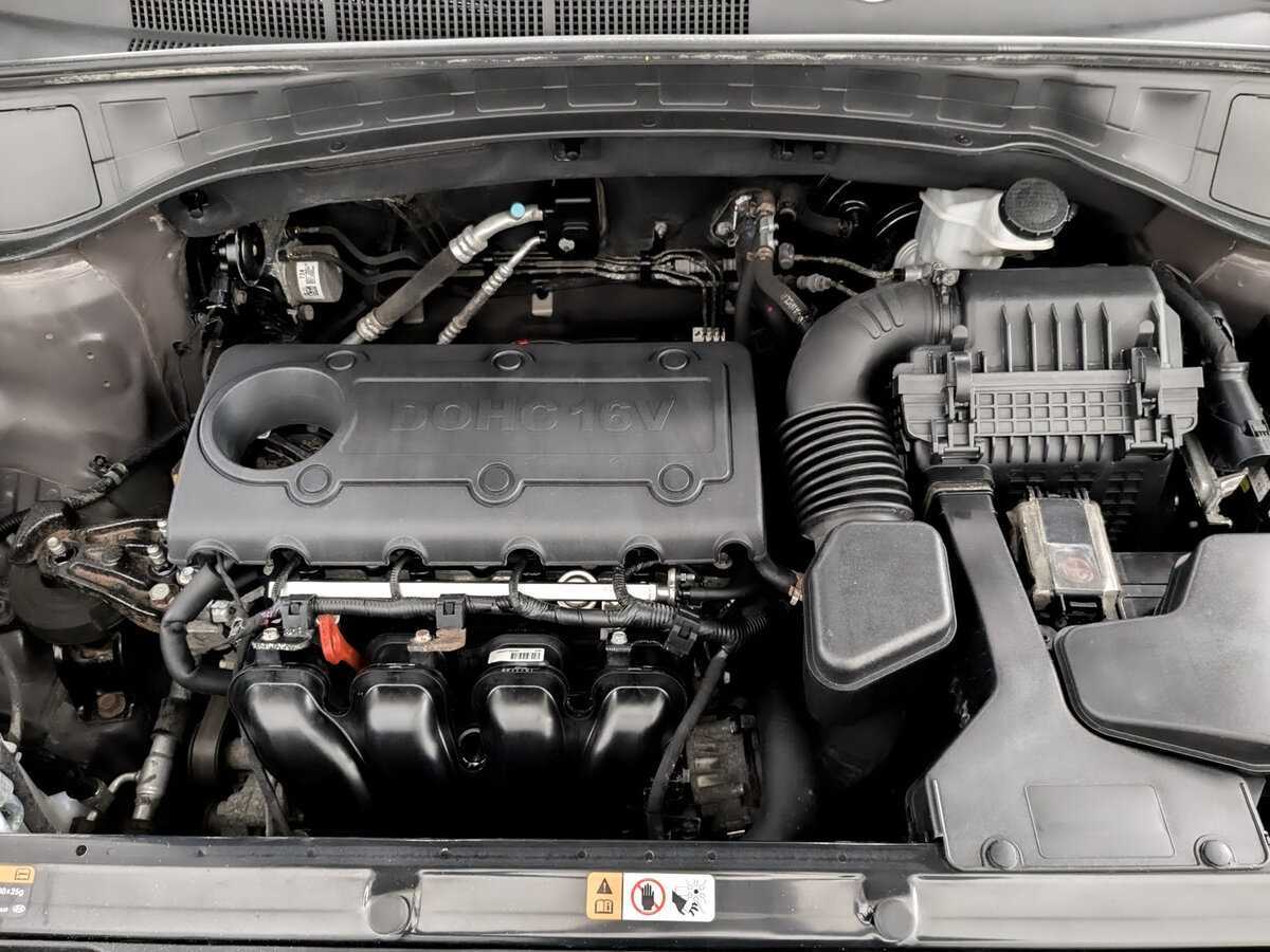 Hyundai Santa Fe с пробегом — 2015 год. Фото: #8