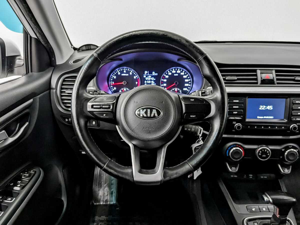 Kia Rio с пробегом — 2017 год. Фото: #18