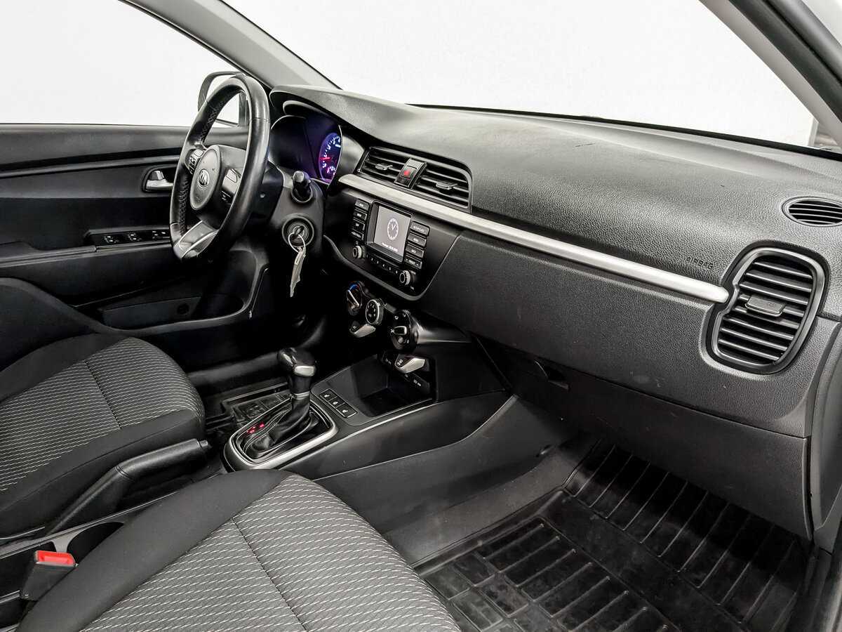 Kia Rio с пробегом — 2020 год. Фото: #9