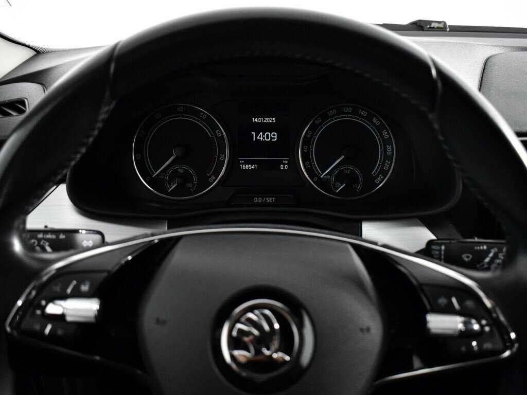 Skoda Rapid с пробегом — 2020 год. Фото: #17