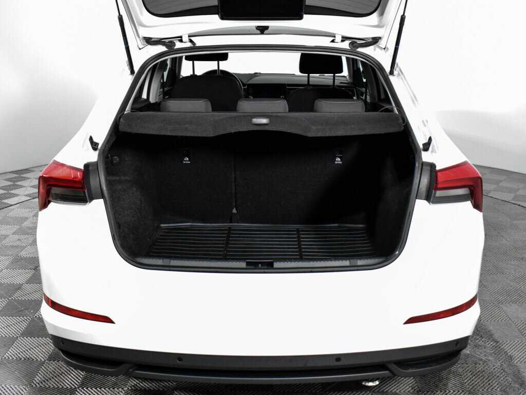 Skoda Rapid с пробегом — 2020 год. Фото: #18