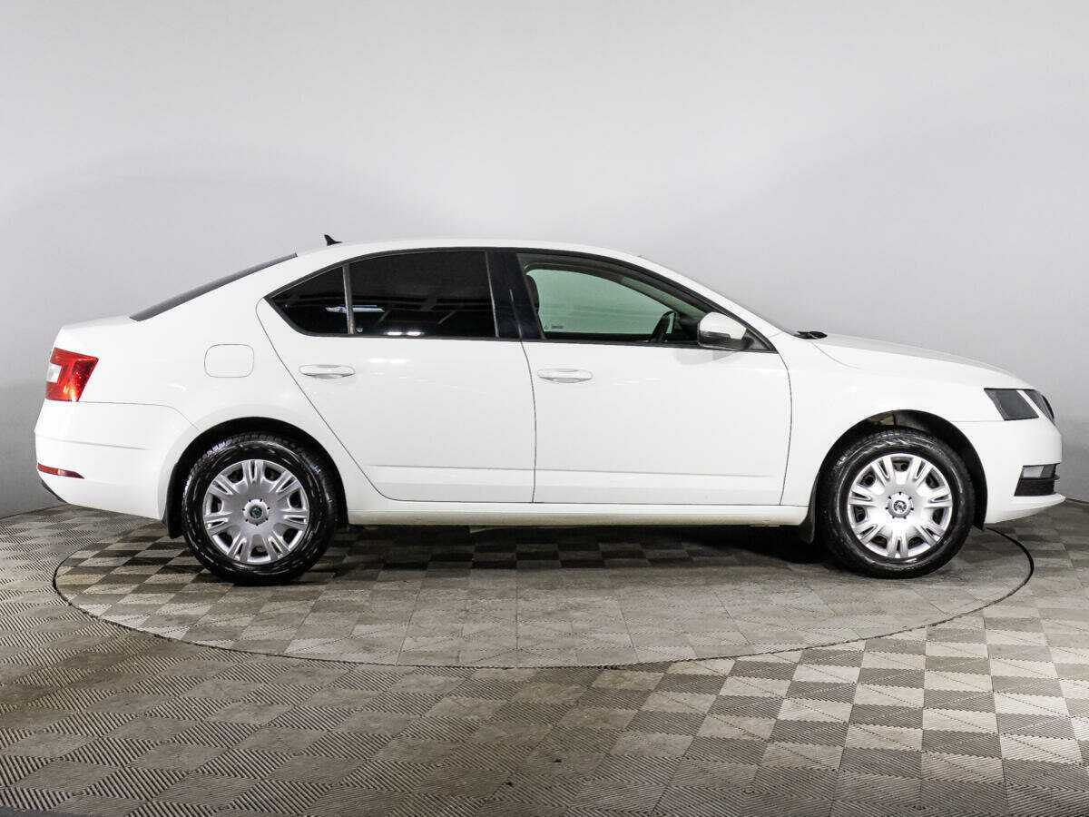 Skoda Octavia с пробегом — 2018 год. Фото: #3