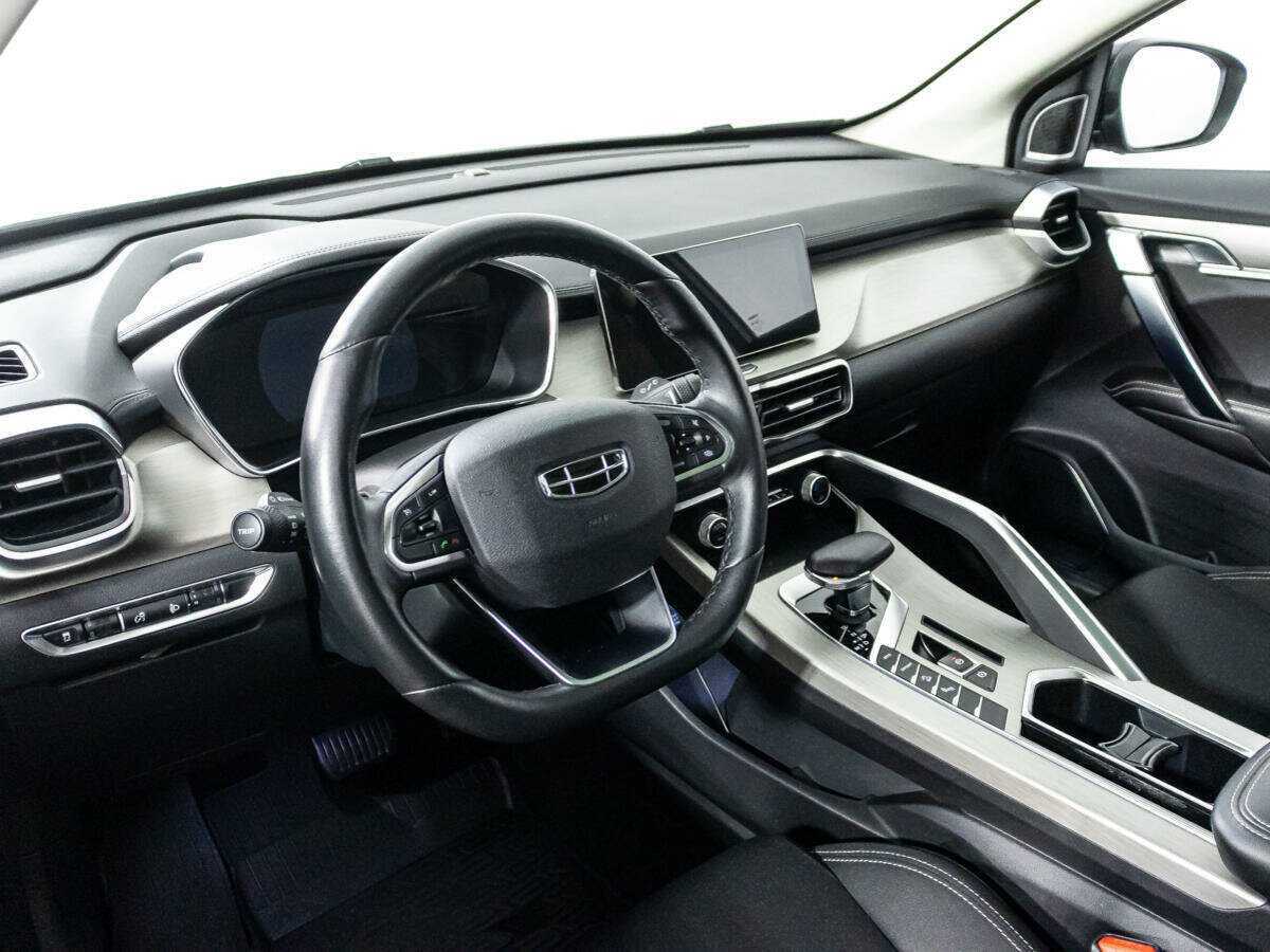 Geely Coolray с пробегом — 2022 год. Фото: #10