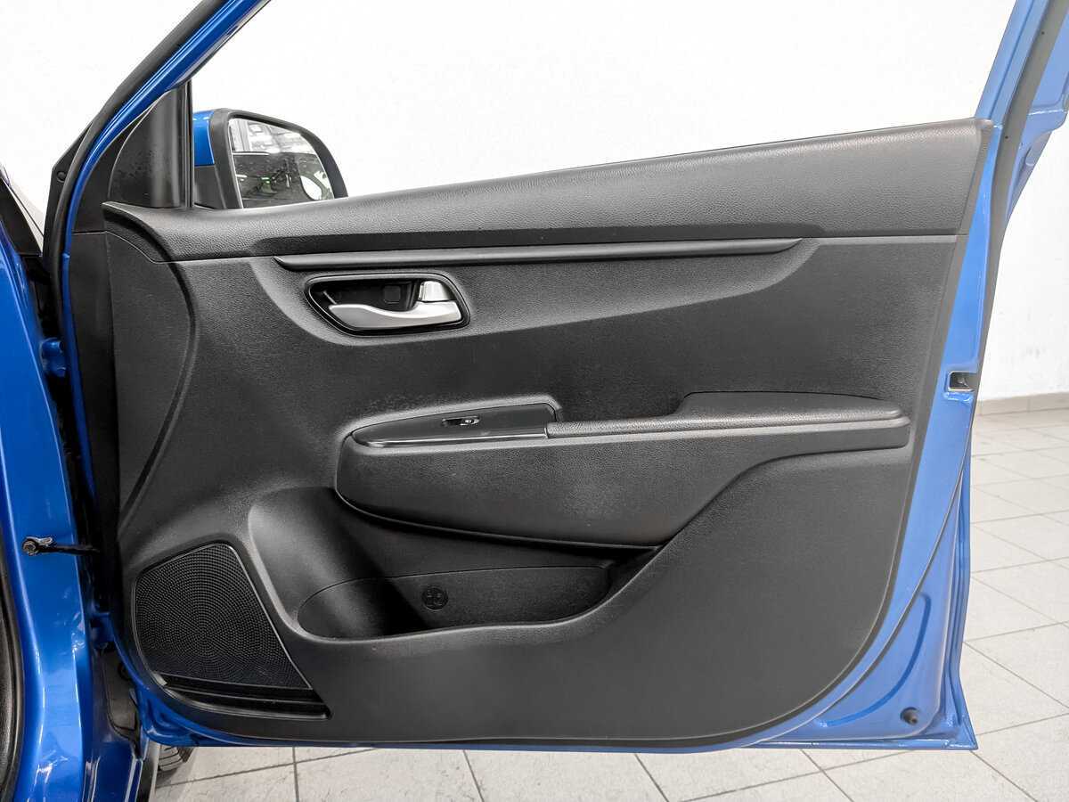 Kia Rio с пробегом — 2020 год. Фото: #20