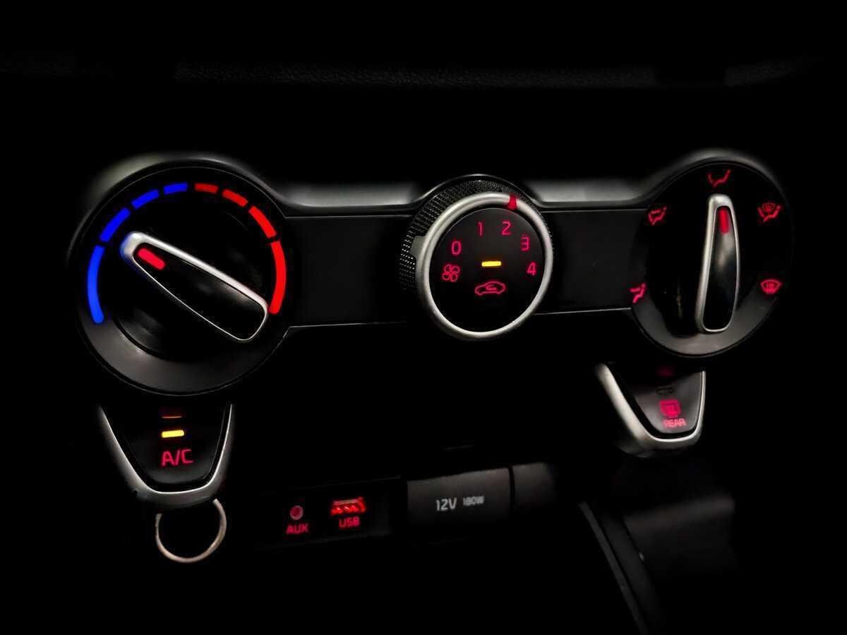 Kia Rio с пробегом — 2020 год. Фото: #22