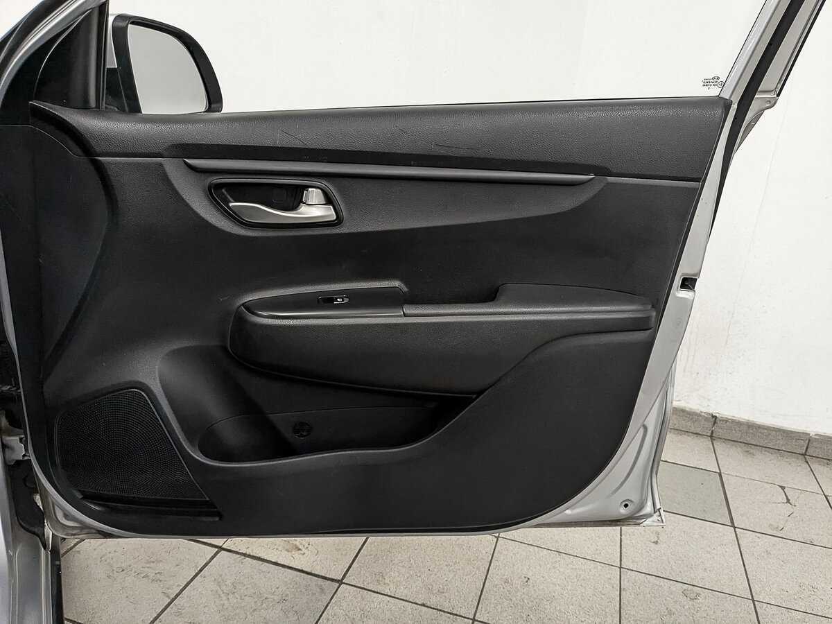 Kia Rio с пробегом — 2020 год. Фото: #22