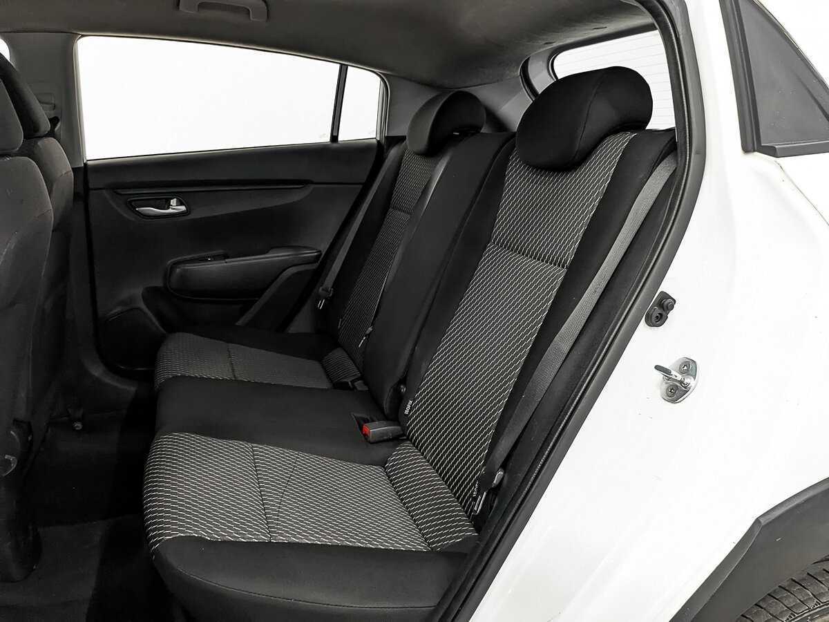 Kia Rio с пробегом — 2020 год. Фото: #14