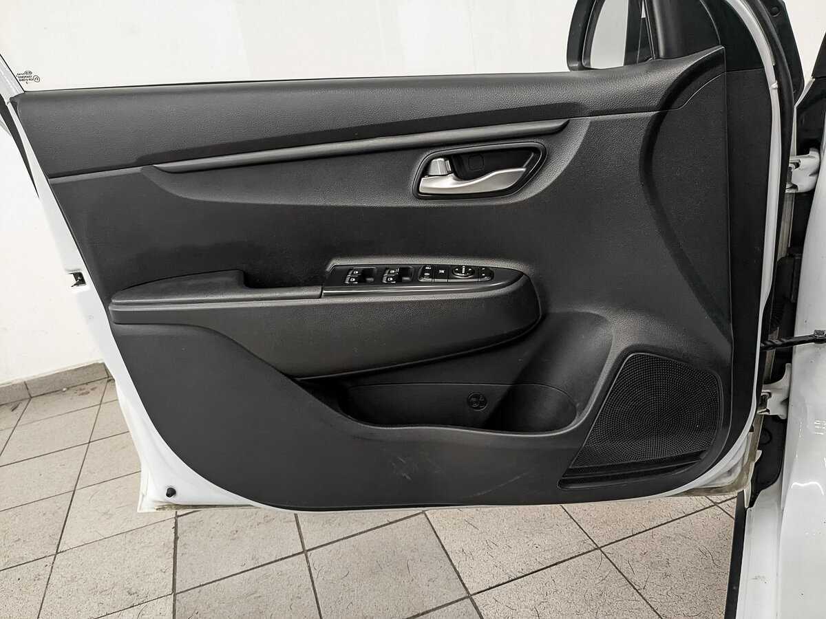 Kia Rio с пробегом — 2020 год. Фото: #15