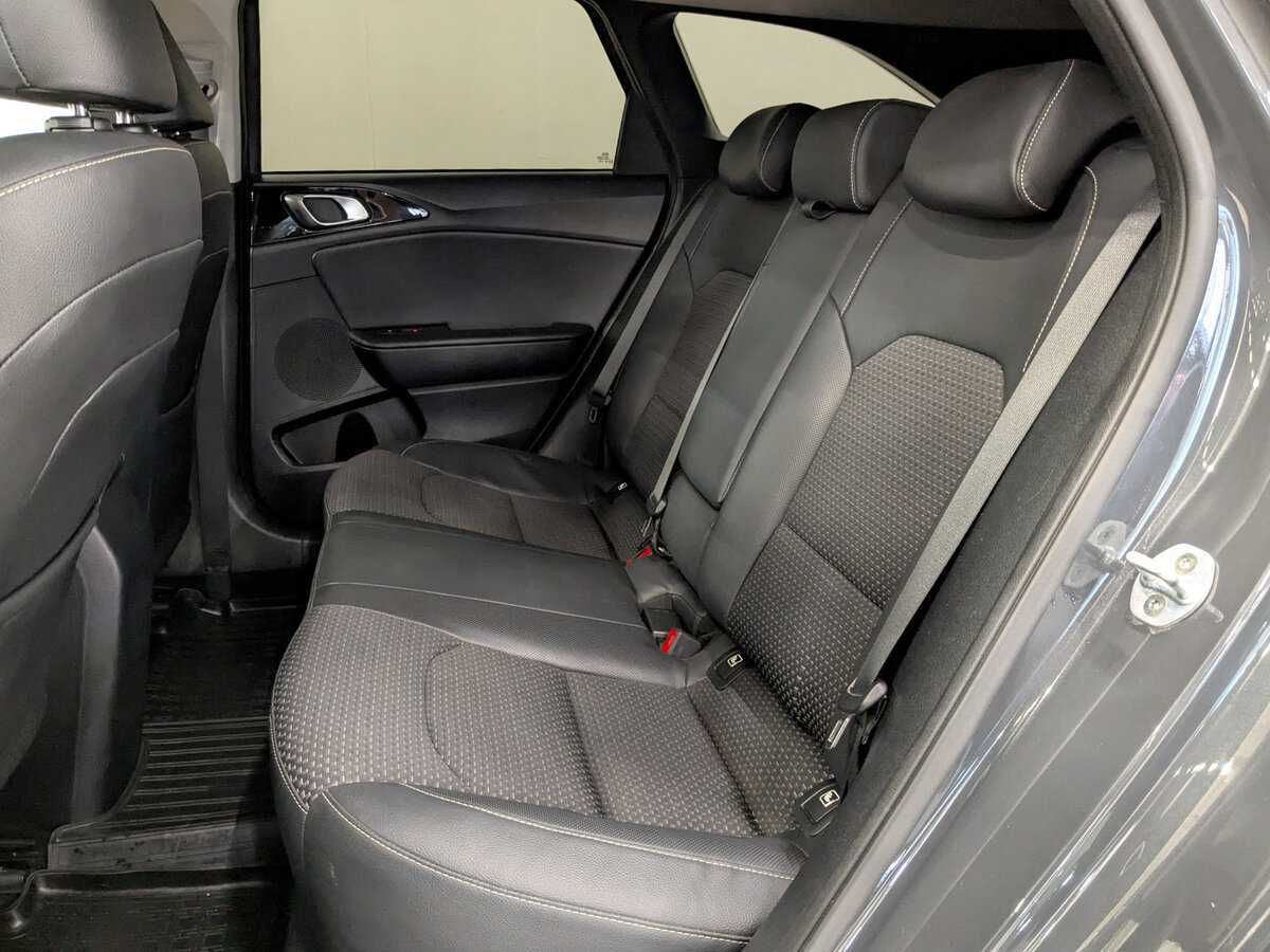 Kia Ceed с пробегом — 2019 год. Фото: #11