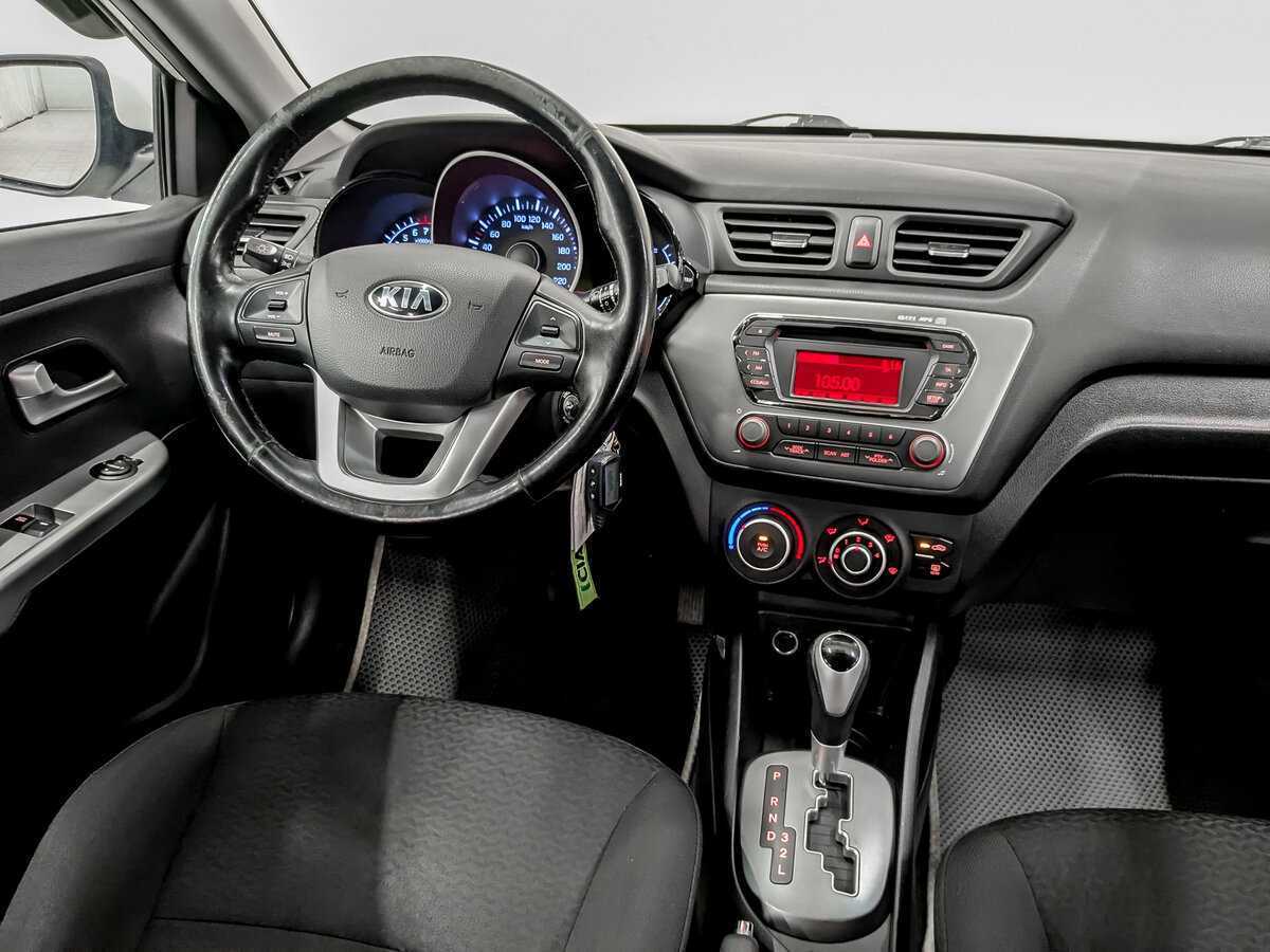 Kia Rio с пробегом — 2015 год. Фото: #15