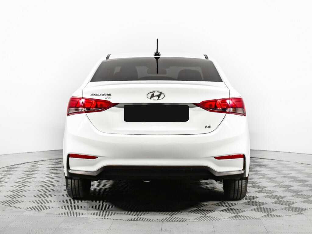 Hyundai Solaris с пробегом — 2017 год. Фото: #5