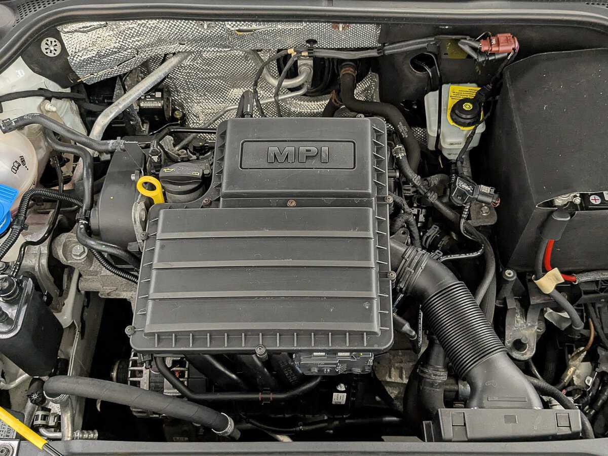 Volkswagen Jetta с пробегом — 2016 год. Фото: #8