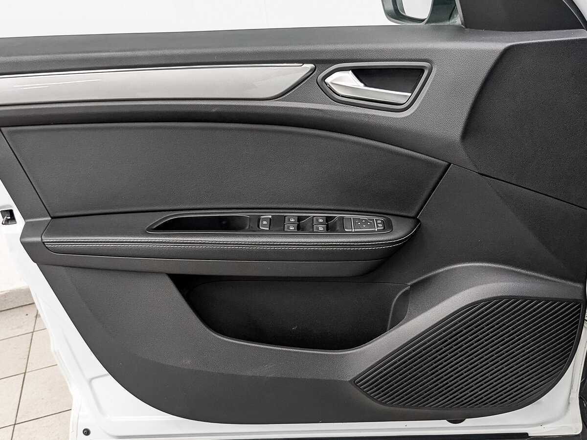 Renault Arkana с пробегом — 2019 год. Фото: #18