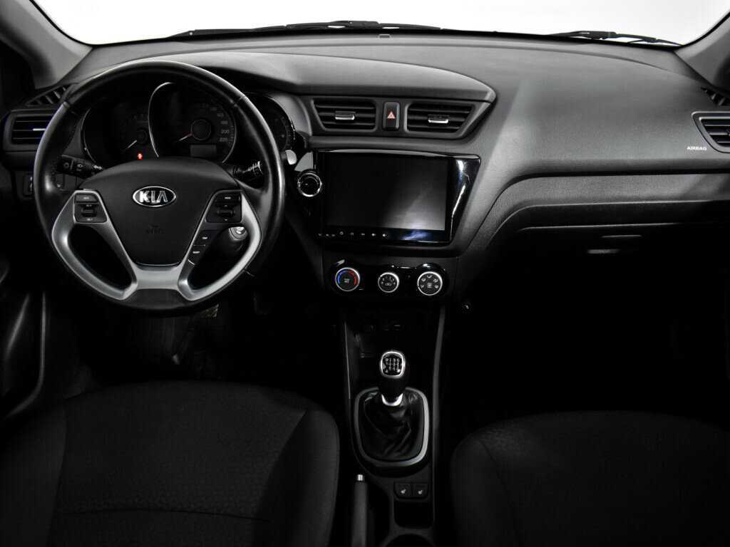 Kia Rio с пробегом — 2016 год. Фото: #12