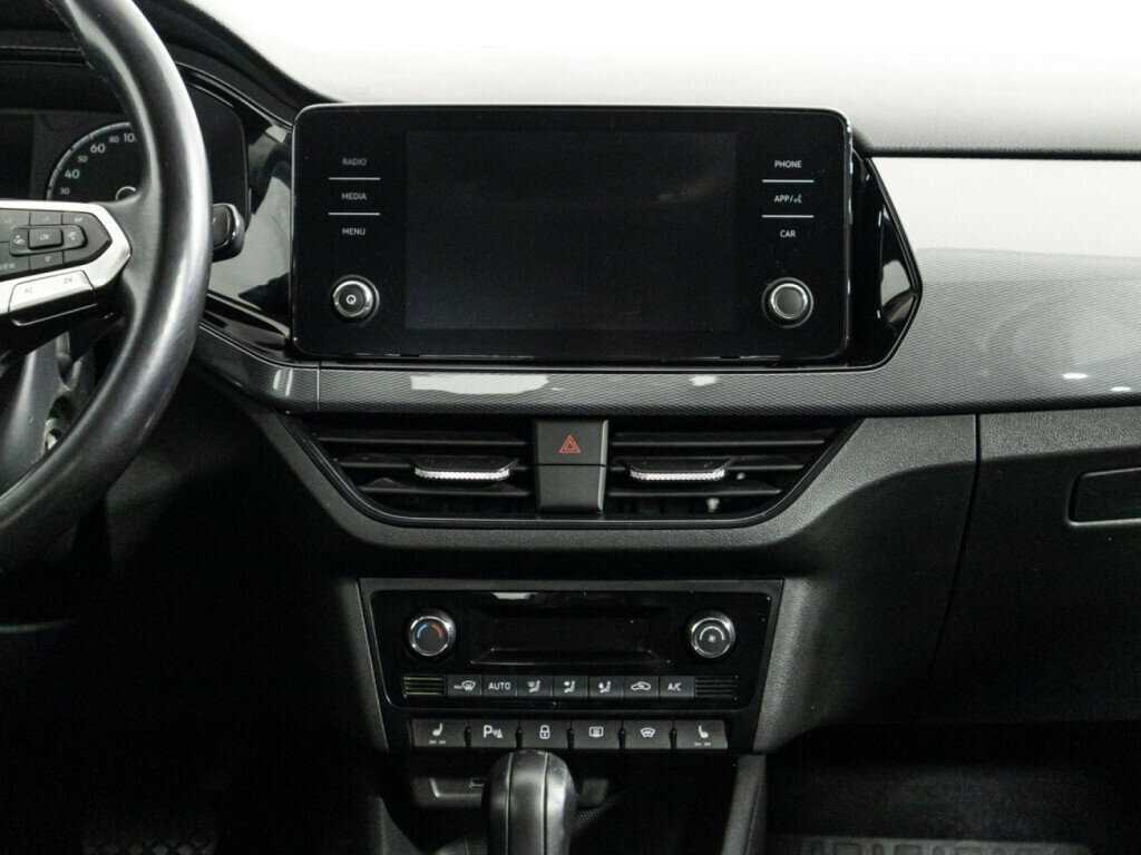 Volkswagen Polo с пробегом — 2021 год. Фото: #13