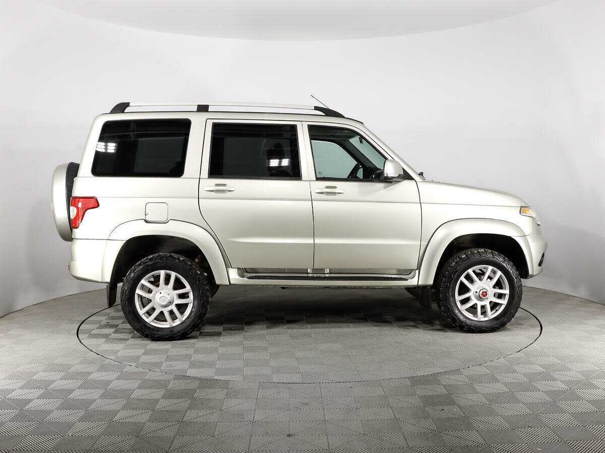 УАЗ Patriot с пробегом — 2015 год. Фото: #4