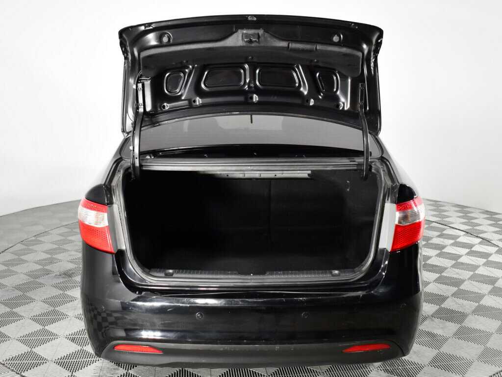 Kia Rio с пробегом — 2014 год. Фото: #14