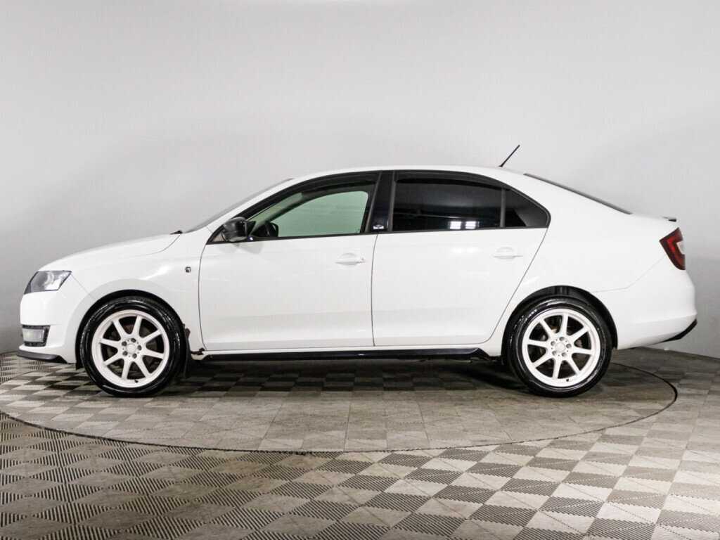 Skoda Rapid с пробегом — 2016 год. Фото: #7