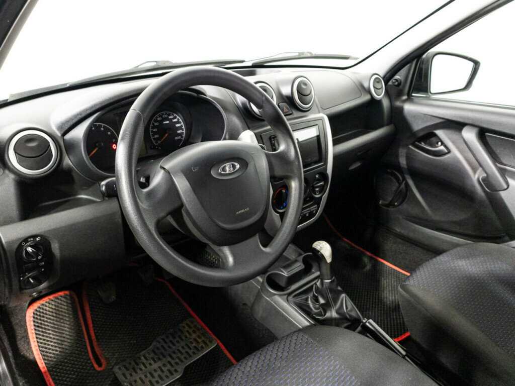 Lada (ВАЗ) Granta с пробегом — 2016 год. Фото: #10