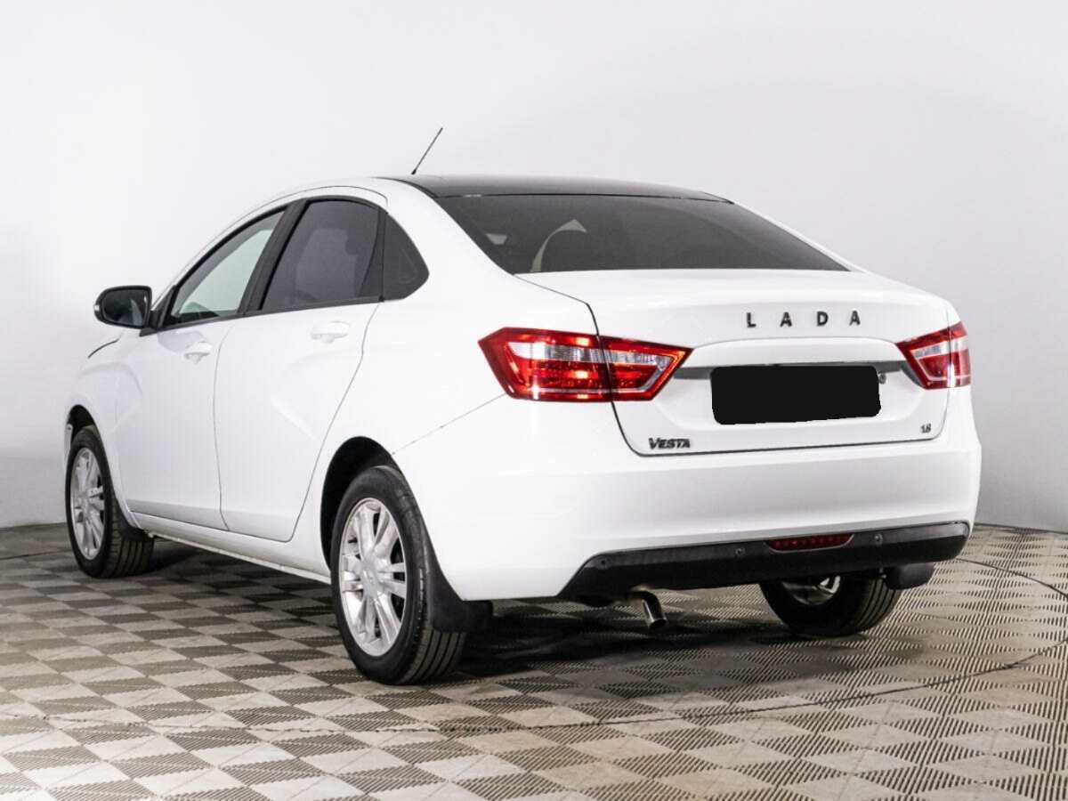 Lada (ВАЗ) Vesta с пробегом — 2017 год. Фото: #6