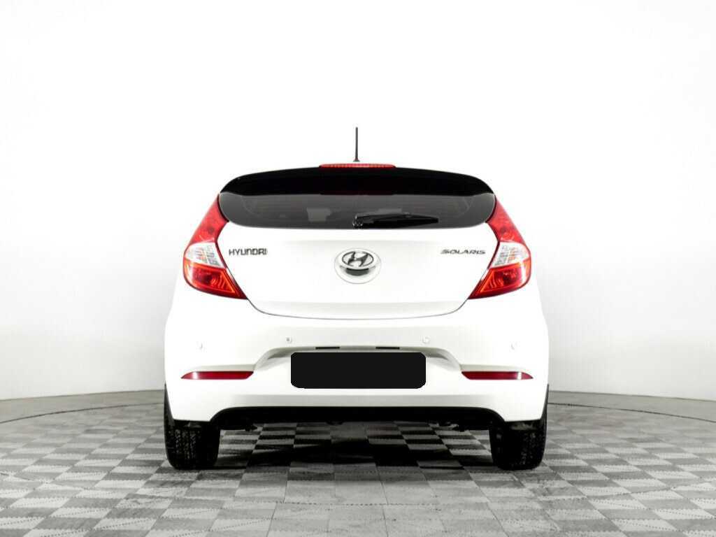 Hyundai Solaris с пробегом — 2014 год. Фото: #5