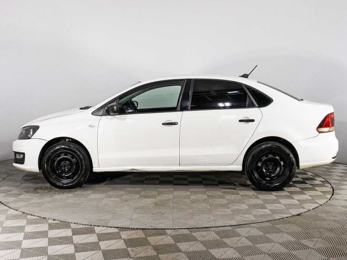 Volkswagen Polo с пробегом — 2017 год. Фото: #4