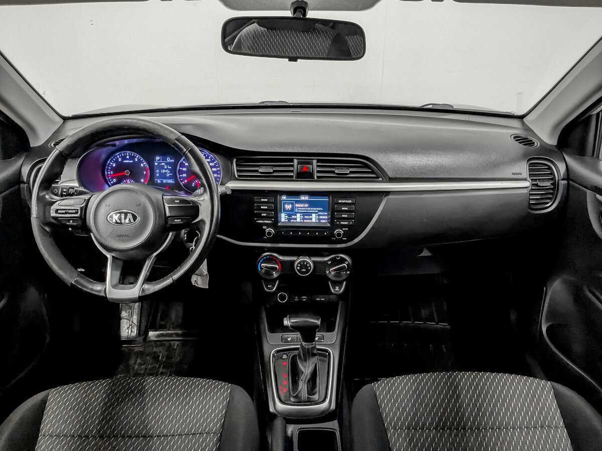 Kia Rio с пробегом — 2020 год. Фото: #13