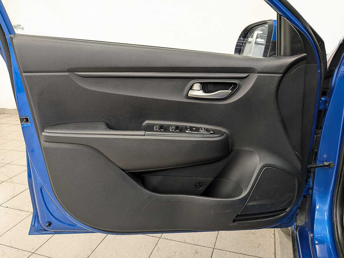 Kia Rio с пробегом — 2019 год. Фото: #17