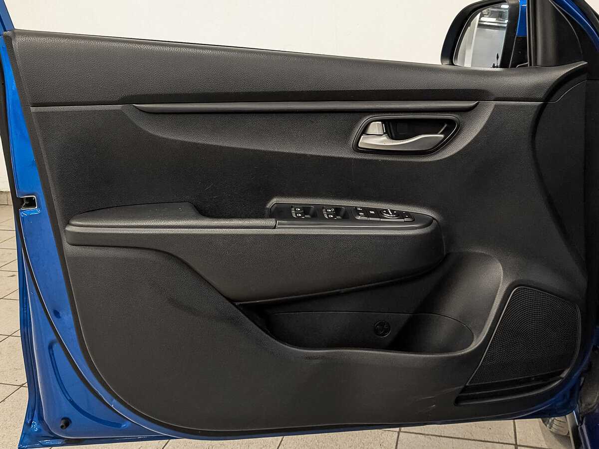 Kia Rio с пробегом — 2020 год. Фото: #18