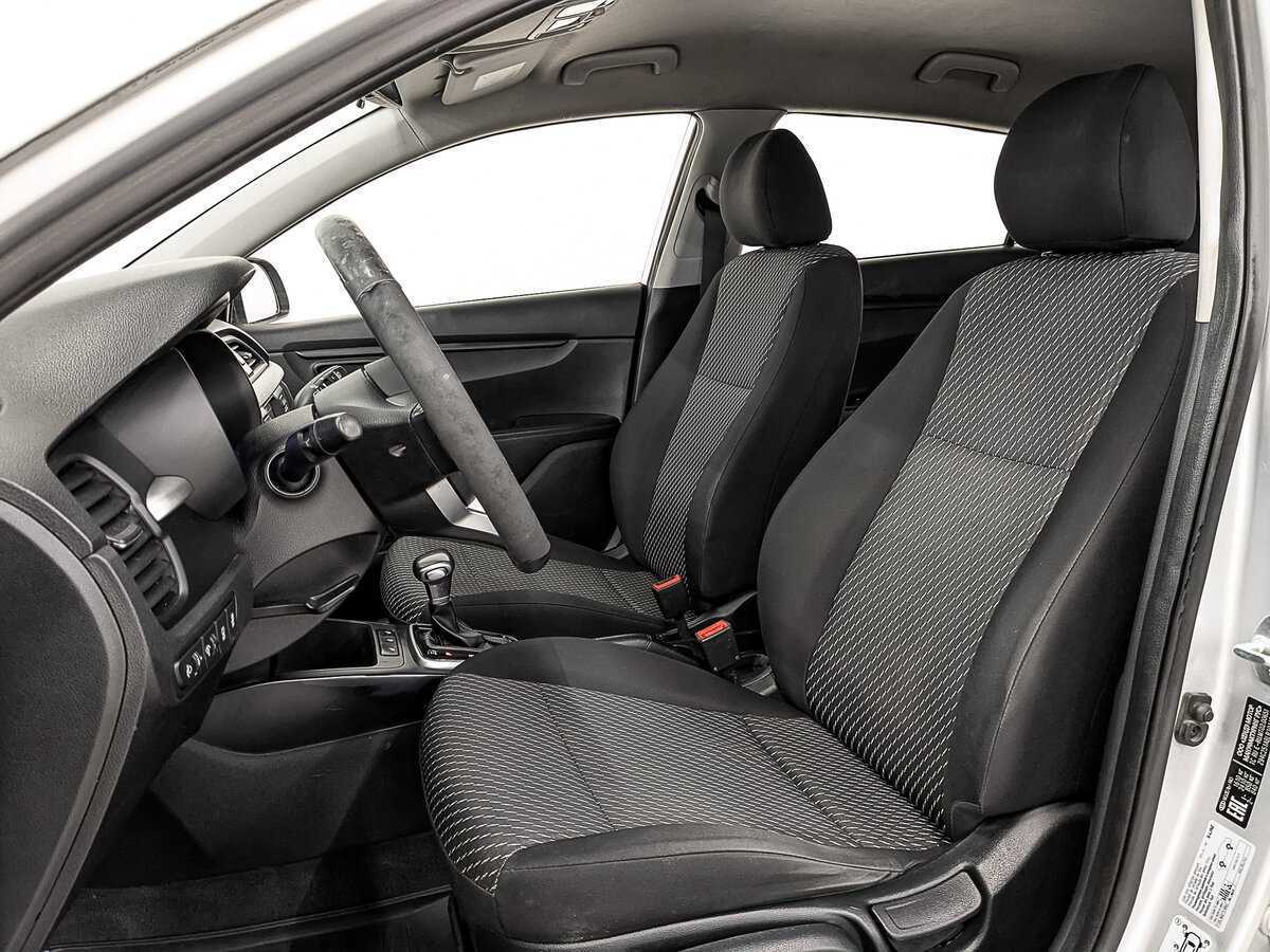 Kia Rio с пробегом — 2020 год. Фото: #18