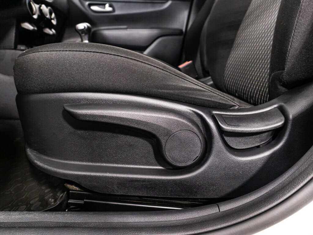 Kia Rio с пробегом — 2020 год. Фото: #21