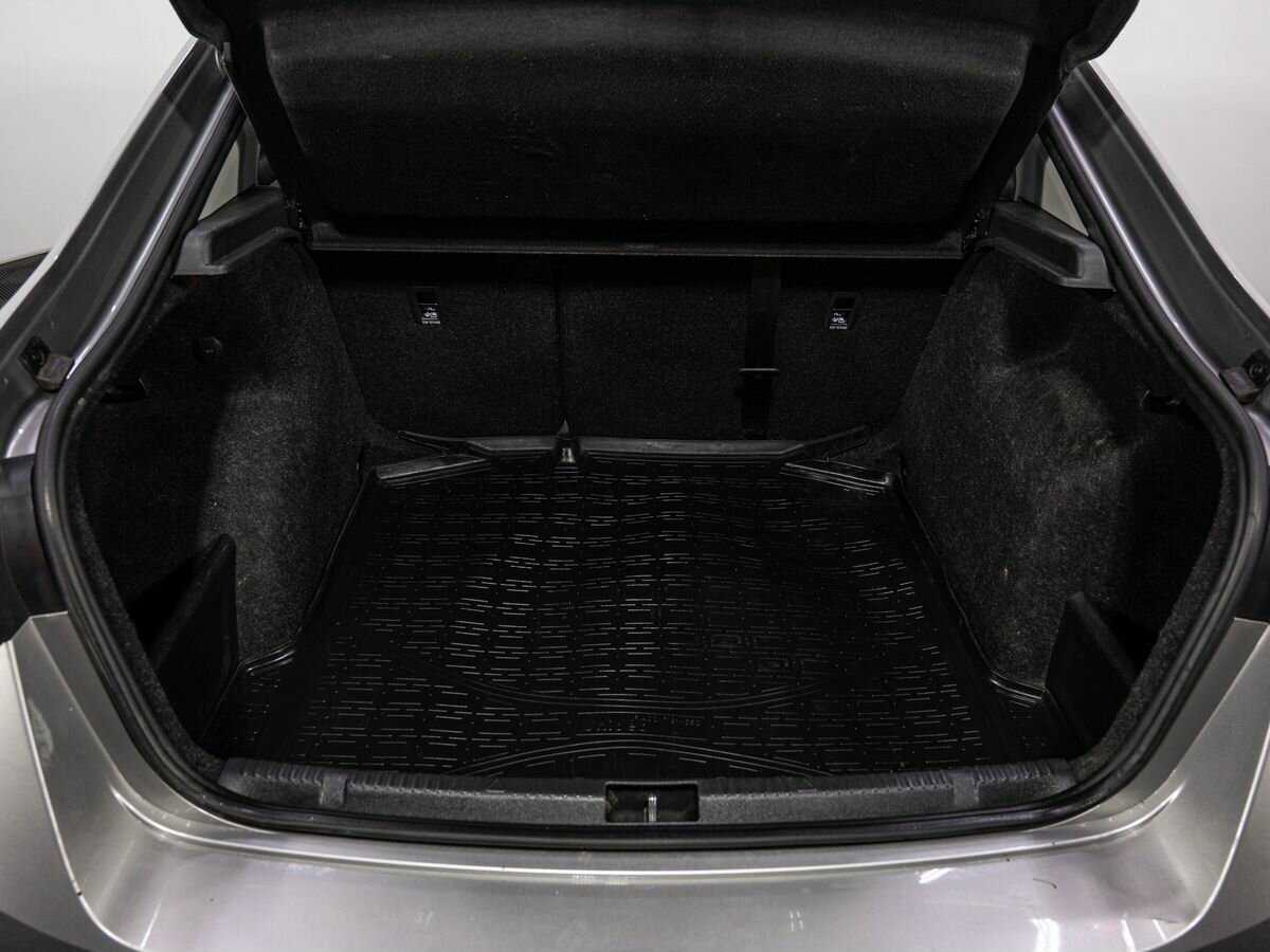 Skoda Rapid с пробегом — 2020 год. Фото: #21