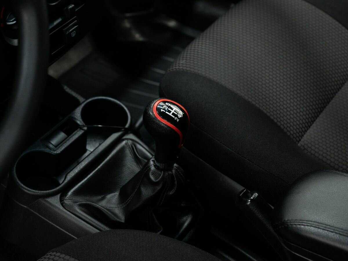 Lada (ВАЗ) Kalina с пробегом — 2013 год. Фото: #16