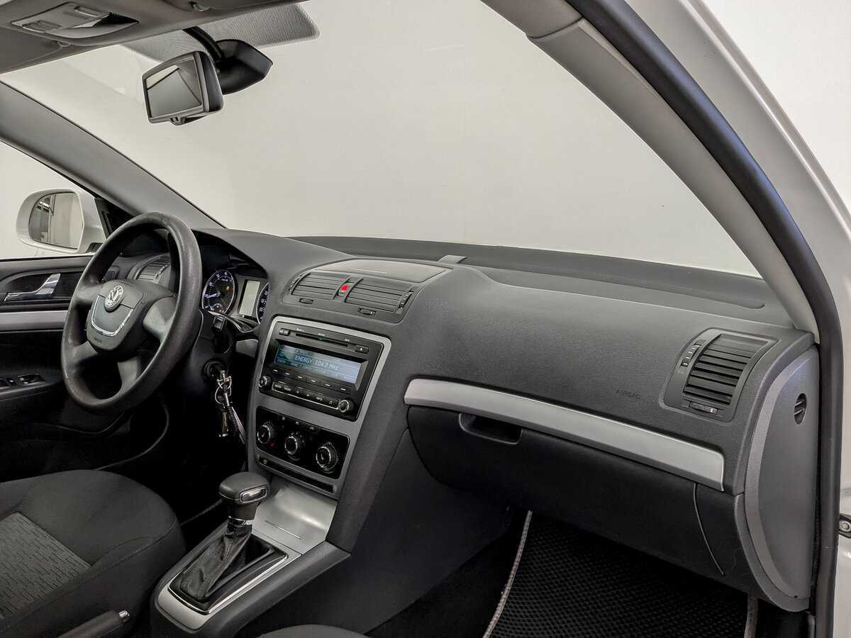 Skoda Octavia с пробегом — 2013 год. Фото: #10