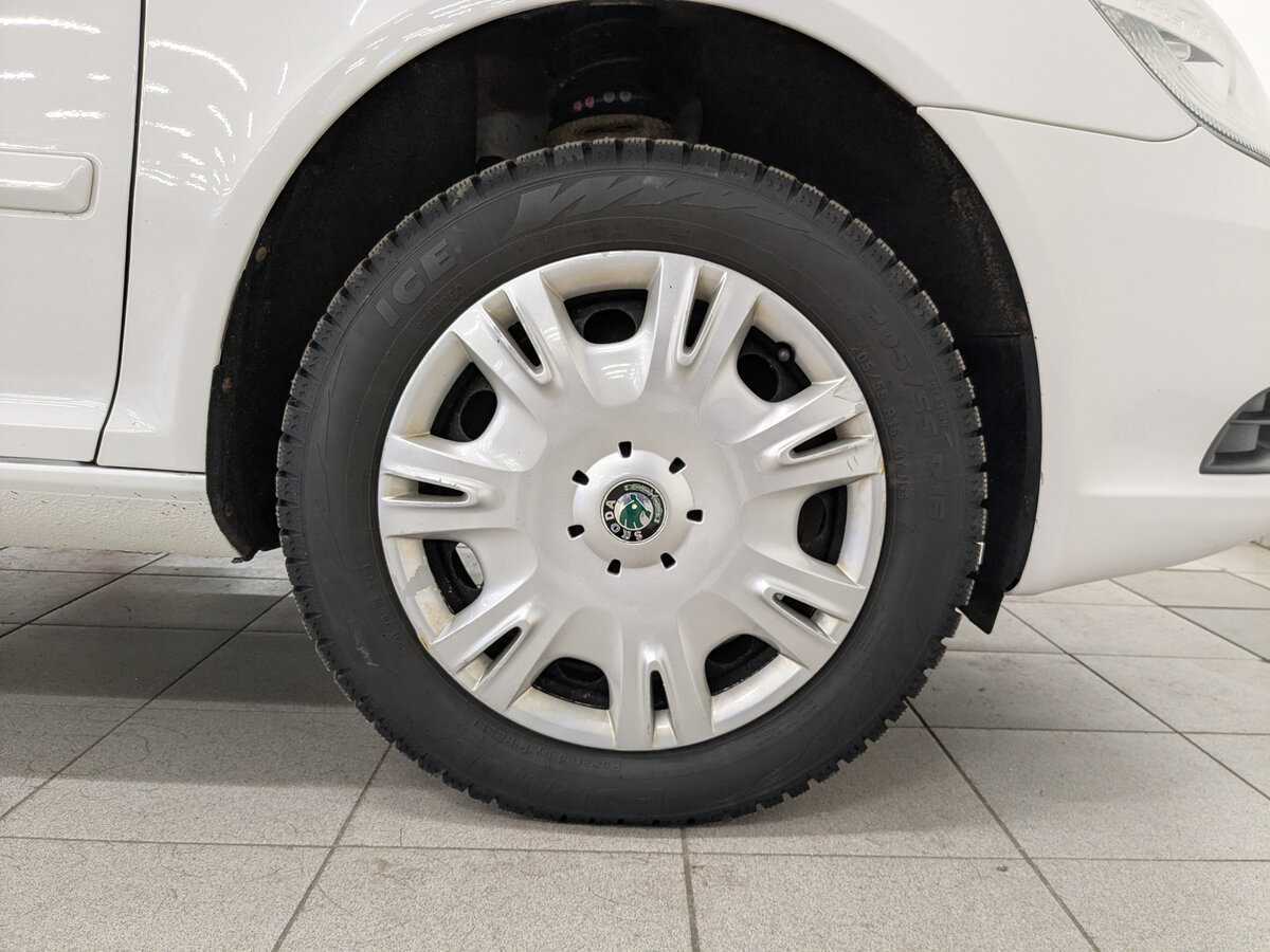 Skoda Octavia с пробегом — 2013 год. Фото: #16