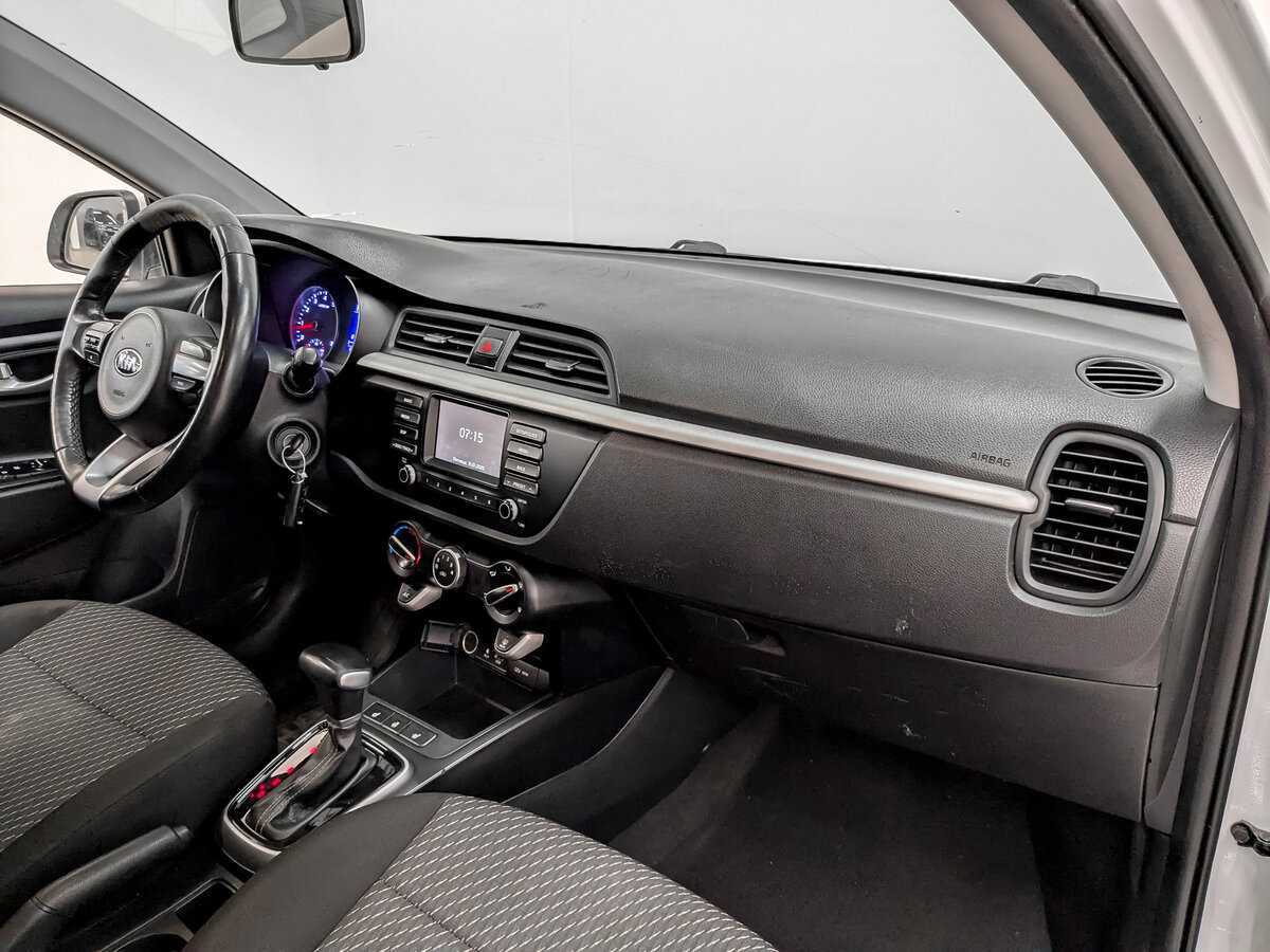 Kia Rio с пробегом — 2020 год. Фото: #9