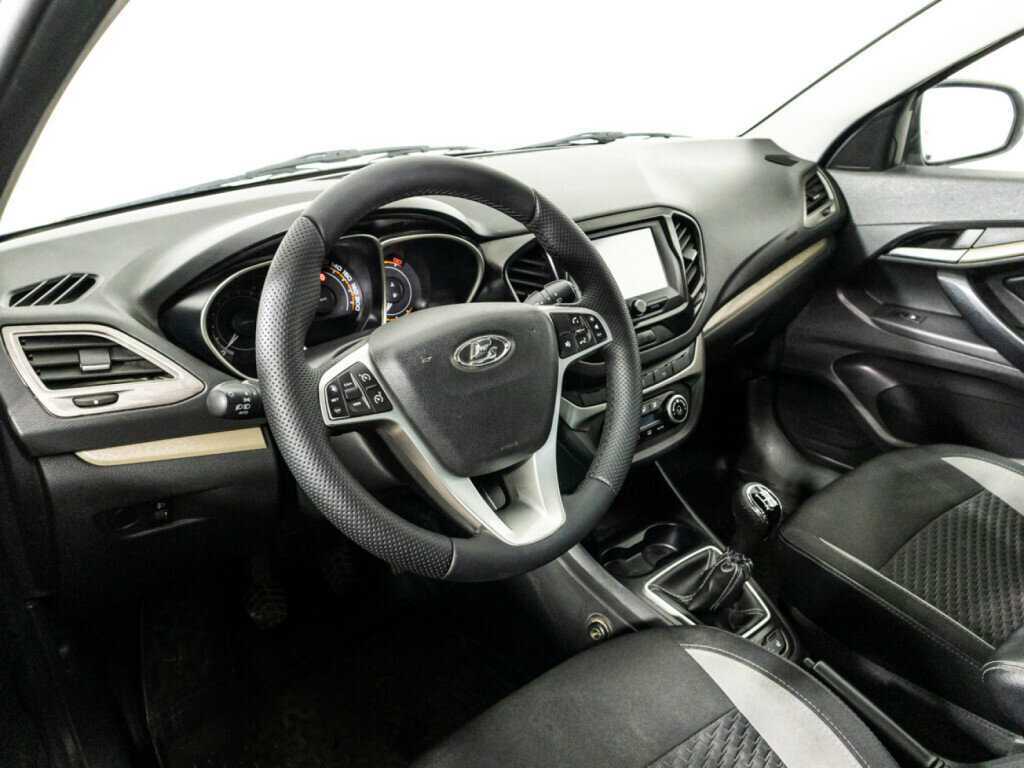 Lada (ВАЗ) Vesta с пробегом — 2018 год. Фото: #10