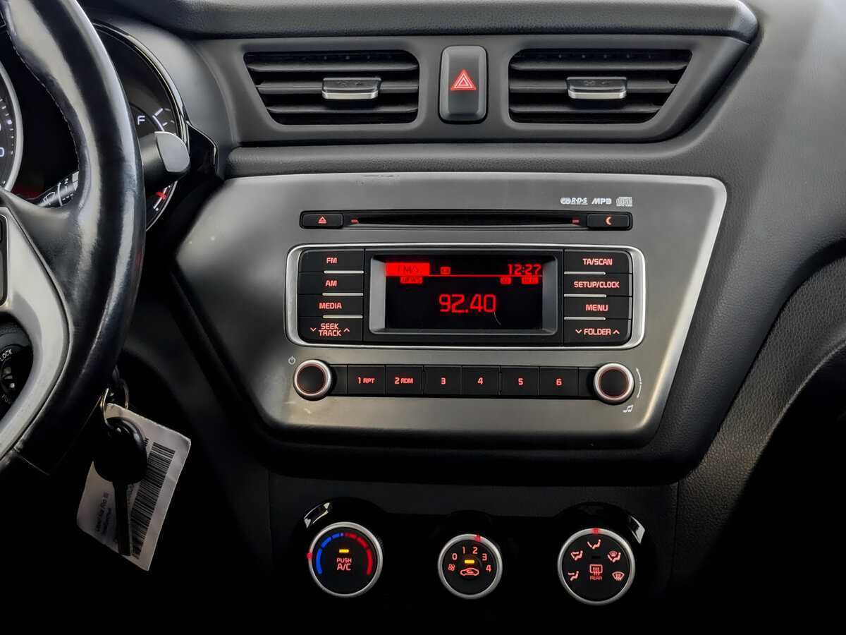 Kia Rio с пробегом — 2017 год. Фото: #14