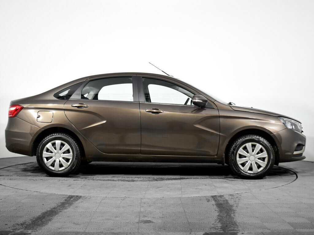 Lada (ВАЗ) Vesta с пробегом — 2017 год. Фото: #3