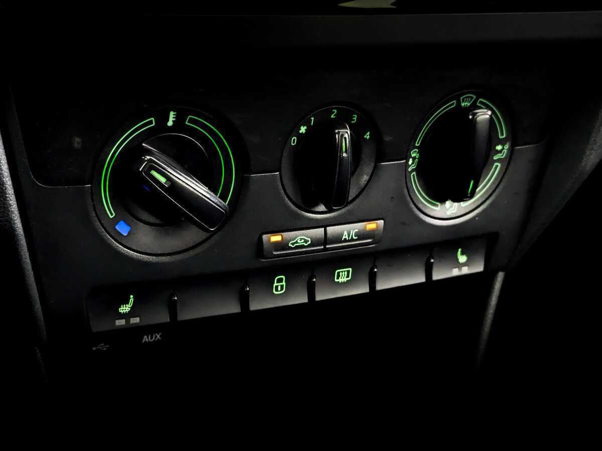 Skoda Rapid с пробегом — 2017 год. Фото: #24