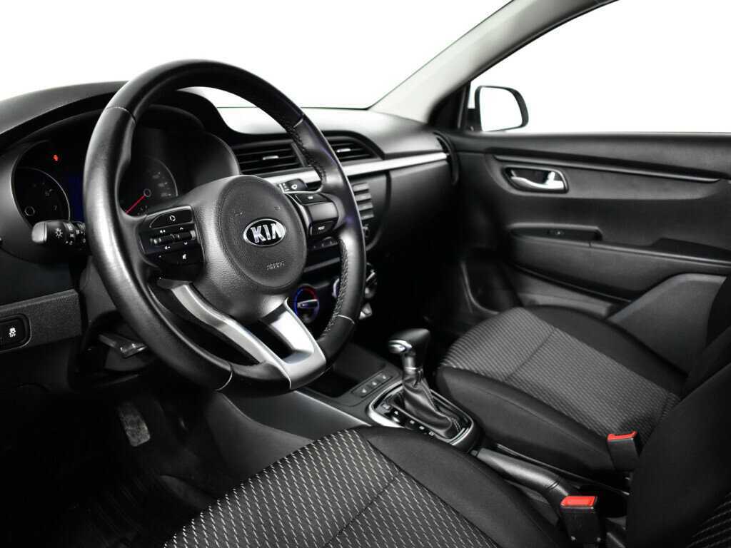 Kia Rio с пробегом — 2018 год. Фото: #12