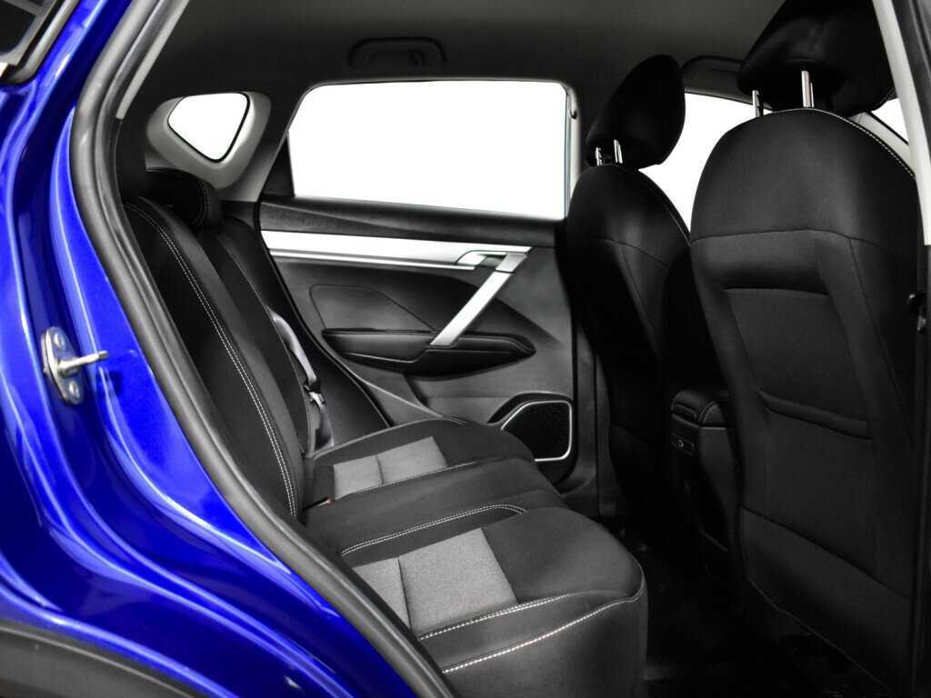 Geely Coolray с пробегом — 2022 год. Фото: #9