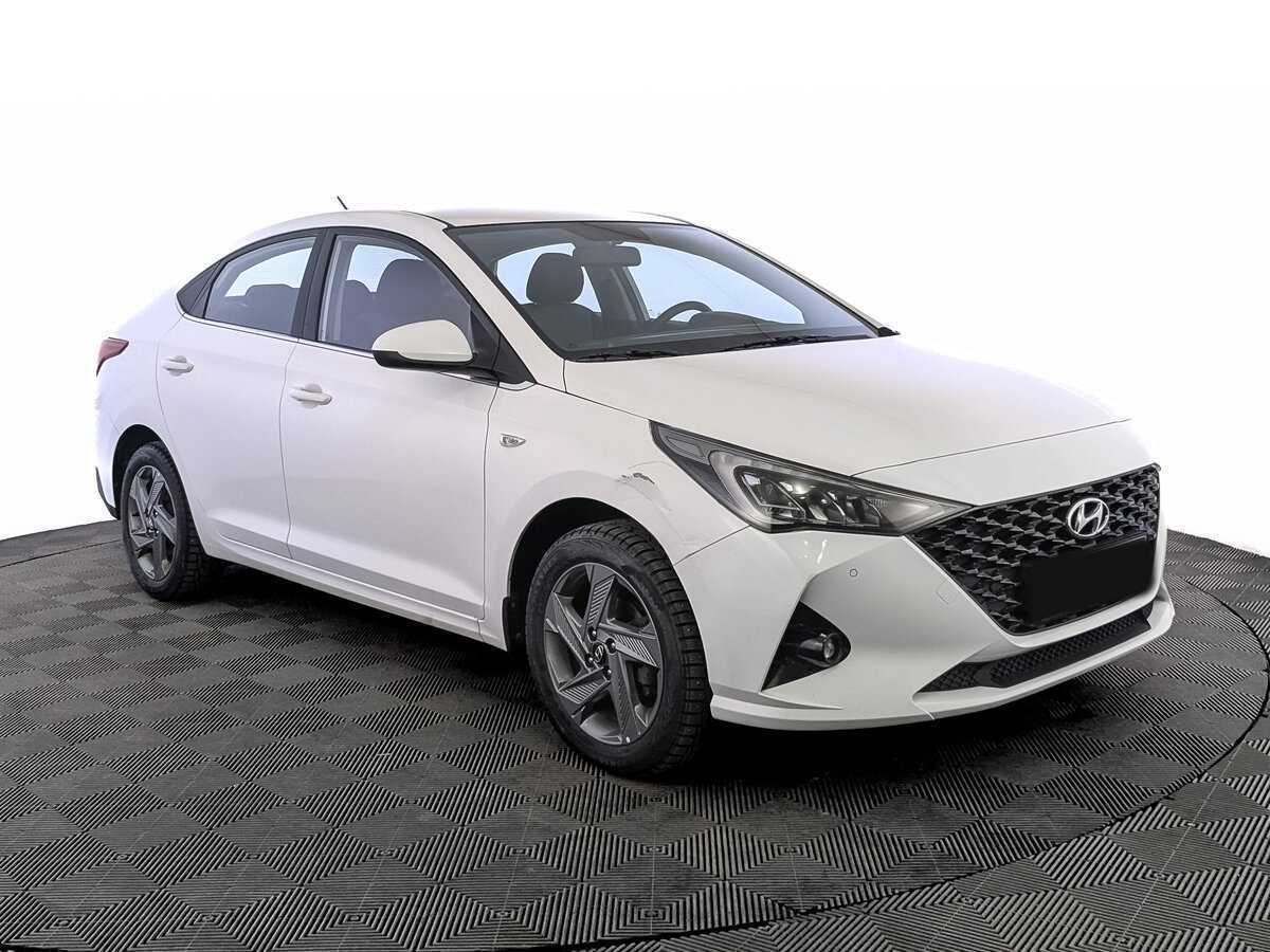 Hyundai Solaris с пробегом — 2021 год. Фото: #2