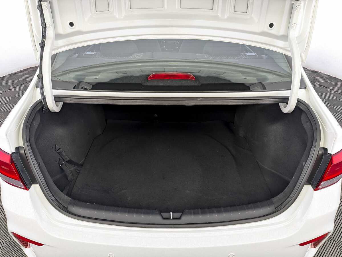 Kia Rio с пробегом — 2019 год. Фото: #9