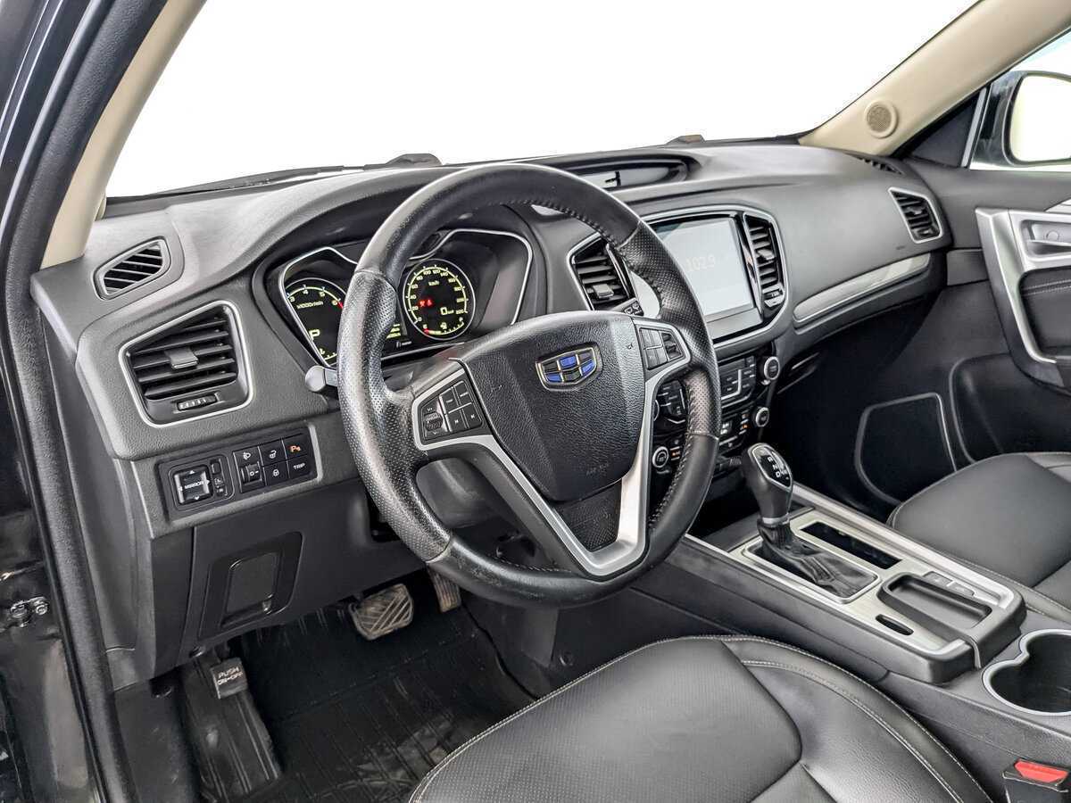 Geely Emgrand X7 с пробегом — 2018 год. Фото: #15