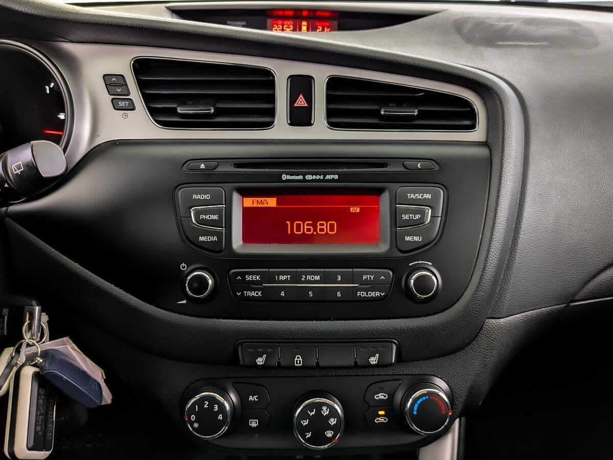 Kia Ceed с пробегом — 2014 год. Фото: #14