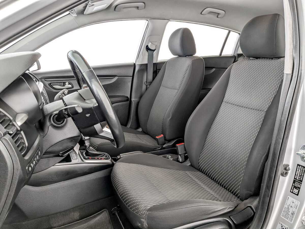Kia Rio с пробегом — 2020 год. Фото: #18