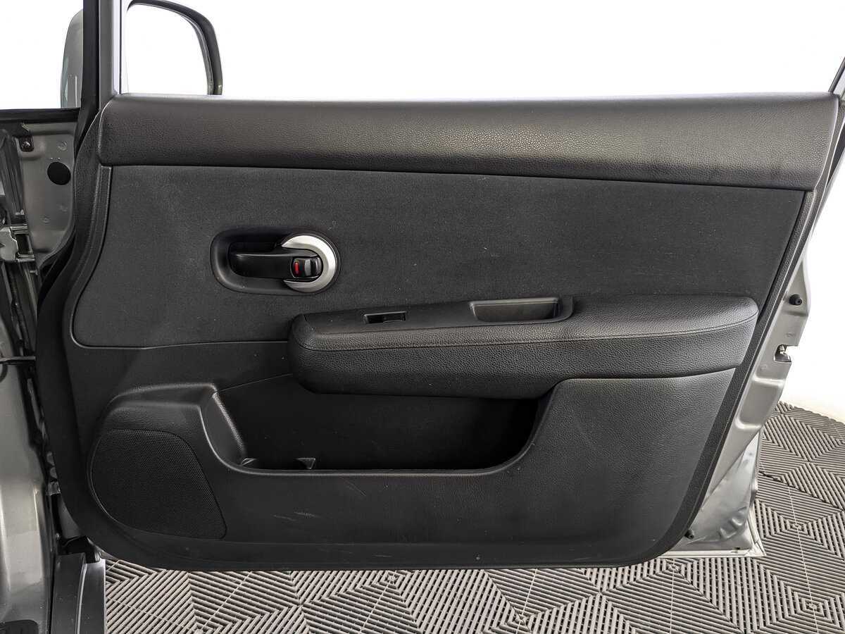 Nissan Tiida с пробегом — 2013 год. Фото: #24