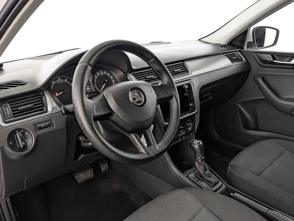 Skoda Rapid с пробегом — 2019 год. Фото: #13