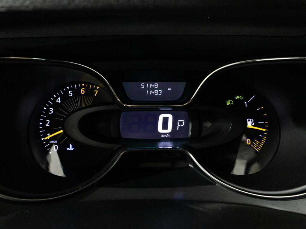 Renault Kaptur с пробегом — 2016 год. Фото: #11